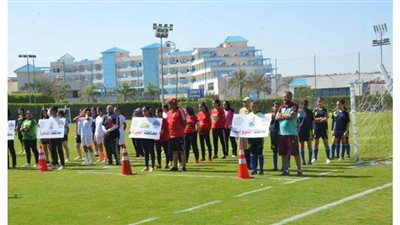 افتتاح الدورة التنشيطية الأولى لدوري المدارس للكرة النسائية