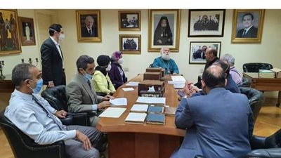 بطريرك الروم الأرثوذكس يتسلم مجموعة جديدة من المخطوطات بعد ترميمها