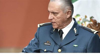 أمريكا تعتقل وزير الدفاع المكسيكي السابق