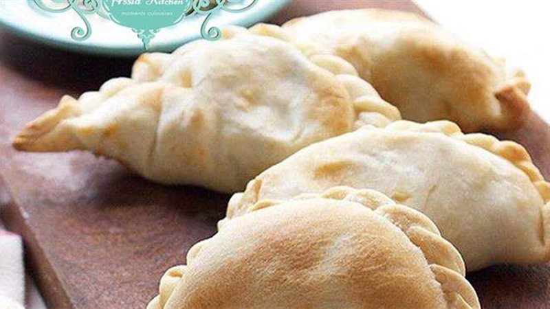 سمبوسة بحشوة البيتزا