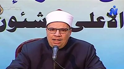 إنهاء عمل الشيخ محمد عبد الكريم من التفتيش لتمكين مرشح برلماني من صعود المنبر