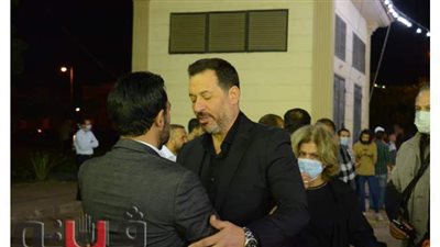 ماجد المصري وحسن الرداد وصابرين يشاركون في عزاء محمود ياسين| صور