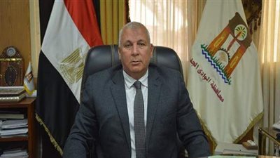 محافظ الوادي الجديد يلغي قرار حظر استخدام مكبرات الصوت بالمساجد في الإعلان عن حالات الوفاة