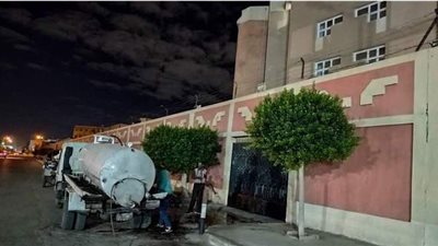 حملة ليلية لتعقيم المدارس قبل بدء الدراسة بساعات في الإسماعيلية | صور