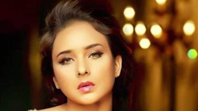 نيللي كريم عن زواجها في سن الـ17 عاما: 