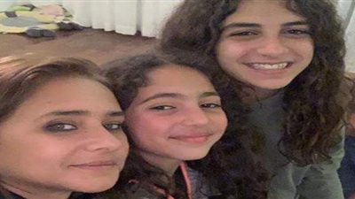 نيللي كريم: 