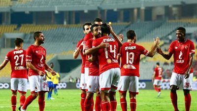 لاعب الأهلي السابق: الأحمر عانى من التحكيم الإفريقي على مدار تاريخه