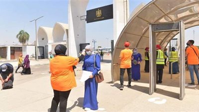 أول عام جامعي بالكمامة.. إجراءات احترازية لمواجهة كورونا.. الجامعات تستقبل 3 ملايين طالب.. امتداد اليوم الدراسي لـ 6مساءً.. والتعليم الهجين 