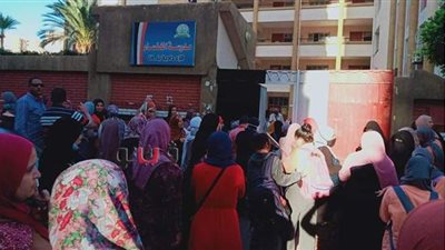 توافد الطلاب على مدارس الإسكندرية في أول أيام العام الدراسي الجديد | صور