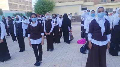 بالكمامات والتباعد الاجتماعي.. انطلاق طابور الصباح بمجمع هدى شعراوي في كفر الشيخ | فيديو