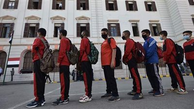 التعليم: توفير مركز إلكتروني لتلقي الشكاوى والطلبات عبر خدمة الواتس آب