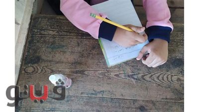 الكحول والكمامة.. أبرز أدوات تلاميذ البساتين في الحصة الأولى | فيديو وصور