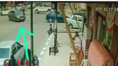 سيارة تدهس فتاة بشارع زاهر جلال في مطروح