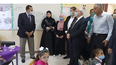 محافظ شمال سيناء يتفقد عددا من مدارس العريش | صور