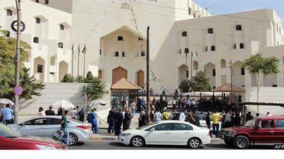 توجيه تهم الشروع بالقتل لـ 16 متهما بقضية 