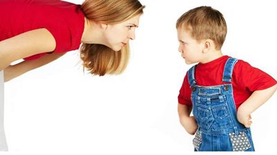 نصائح تربوية تساعدك في تقويم سلوكيات طفلك وتعليمه الالتزام