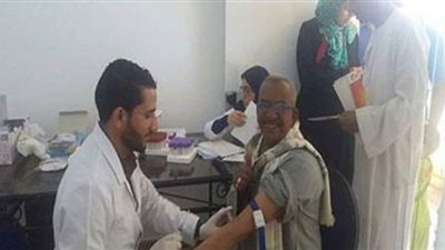 الكشف على 84 ألفا و154 مواطنًا بحملة 