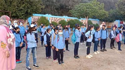 رئيس مدينة القنطرة غرب بالإسماعيلية يشدد على تعقيم المدارس