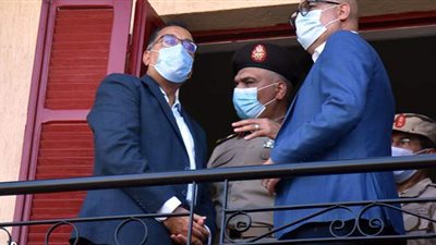 رئيس الوزراء يزور مشروع تطوير العشوائيات وتوفير إسكان بديل لها بمنطقة الخيالة