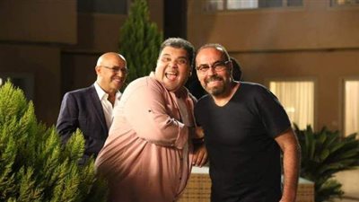 أشرف عبد الباقى وأحمد فتحى فى كواليس تصوير 