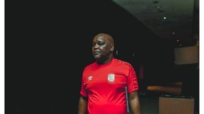 موسيماني ينهي محاضرته الأخيرة للاعبي الأهلي استعدادًا للقاء الوداد