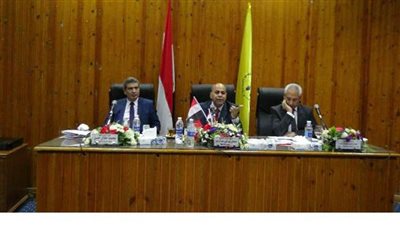 تفاصيل  اجتماع مجلس العمداء الطارئ بجامعة المنيا