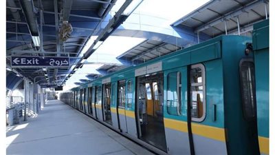 المترو يغرى الركاب بالهدايا لمحاولة جذبهم للقطارات