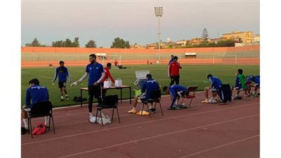 فاروق والجباس يشاركان في مران بيراميدز الجماعي استعدادا لحوريا بالكونفدرالية | صور