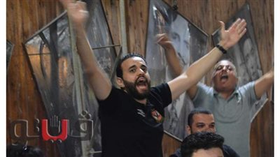 فرحة هيسترية لجماهير الأهلي بالمحلة بعد تصدي الشناوي لركلة جزاء الوداد | صور