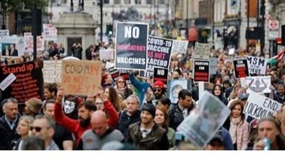 احتجاج في لندن ضد إجراءات العزل لمواجهة كورونا