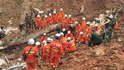 بسبب انهيار أرضي.. فقدان 22 جنديا في فيتنام