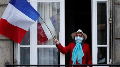 مظاهرات فرنسية احتجاجا على قتل المعلم صموئيل باتي وقطع رأسه