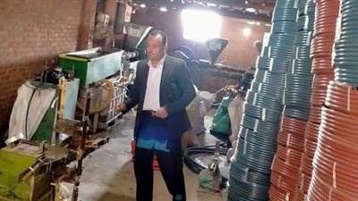 ضبط  مصنع مواسير كهرباء بدون ترخيص وتحرير ٢٧ محضرا بالبحيرة