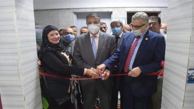 رئيس جامعة بنها يفتتح وحدة علاج التسمم بالمستشفى الجامعى