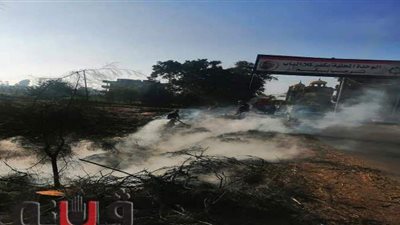 اخماد حريق مخلفات واشجار  بطريق 