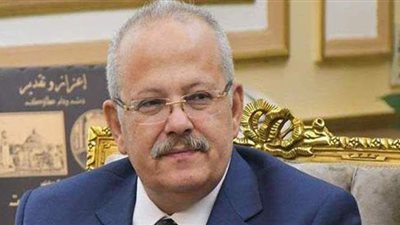 رئيس جامعة القاهرة: لن يدخل أحد الحرم الجامعي دون ارتداء كمامة | فيديو