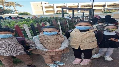 التزام طلاب القليوبية بالكمامات في أول أيام الدراسة