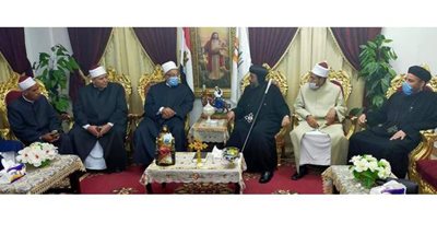 خلال زيارته كنسية مريم العذراء بالخارجة.. وفد الأزهر:  نسعى لترسيخ ثقافة التعايش السلمي