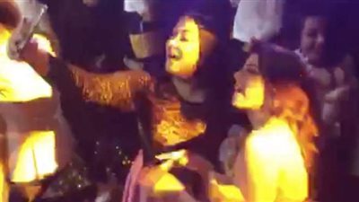 وصله رقص لابنة أحمد شيبة في حفل خطوبتها مع بنات عبد الباسط حمودة | فيديو