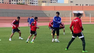 بسبب الأهلي والزمالك.. بيراميدز يؤدي مرانه الأخير بملعب مولاي رشيد قبل مواجهة حوريا