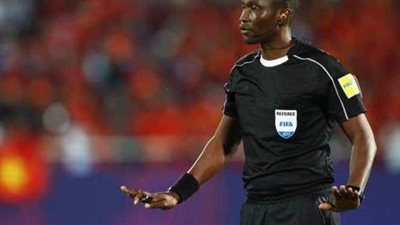 كان بيشوف أخطاء محدش شايفها.. ياسر عبد الرؤوف يقيِِّم حكم لقاء الرجاء والزمالك