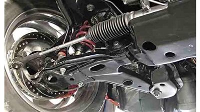 أسباب تلف بطانات السيارات المسئولة عن نعومتها وثباتها