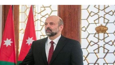 عمر الرزاز يعتذر للأردنيين عن تقصيره في رئاسة وزراء الأردن