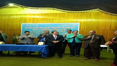 عمال مصر فى احتفالية نصر أكتوبر: سنظل على العهد خلف الرئيس