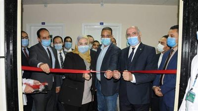 وزيرة التضامن ومحافظ الفيوم يفتتحان مركزا لعلاج الإدمان مجانا