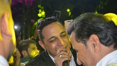«يا ليل ياباشا ياليل» تجمع رضا البحراوي وعدوية الأبن فى دويتو بحفل خطوبة نجله أحمد شيبة