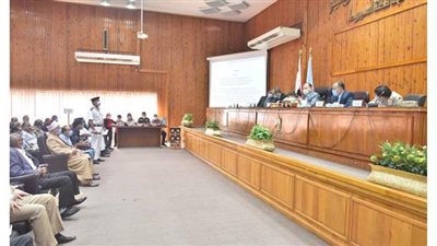 السماح بترخيص السيارات الأجرة التي مضى على صنعها أكثر من 20 عامًا بأسيوط