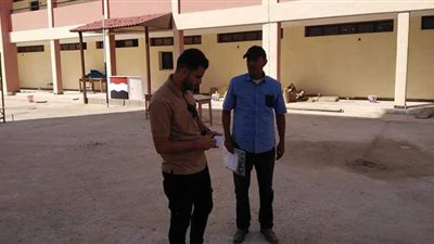 تشكيل لجنة لحصر وتنظيف مصارف الأمطار استعداداً لموسم الشتاء بالعريش | صور