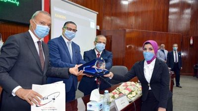 جامعة بنها تكرم الطلاب المشاركين فى برنامج علوم وتكنولوجيا الفضاء