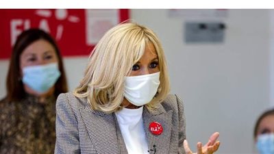 بريجيت ماكرون تخضع للحجر الصحي بعد مخالطتها لمصاب بكورونا